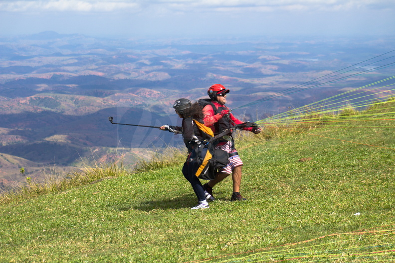 claudioCcoelho - Ibituruna-GV-paraglider-55.jpg